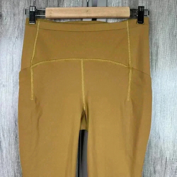 Lululemon Leggings Fast Free 6 Mustard Color High Rise Reflective Dots Sz 6 - Picture 2 of 12